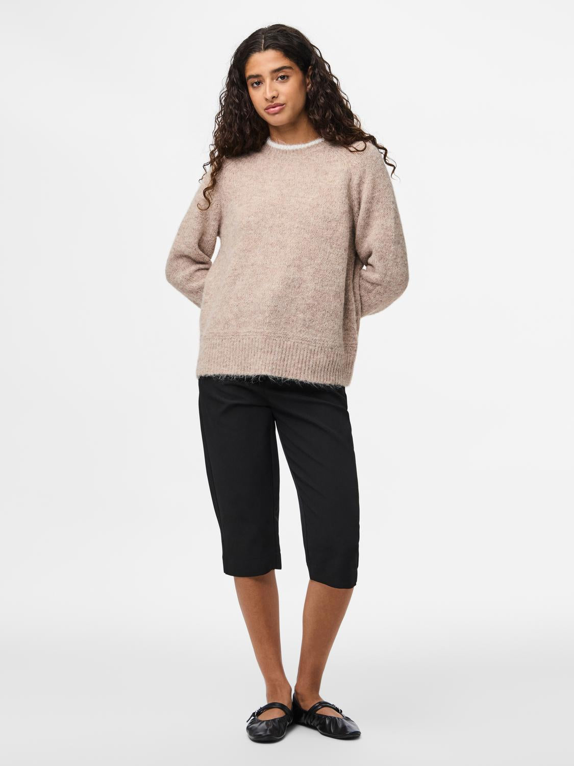 model_shot-front_full